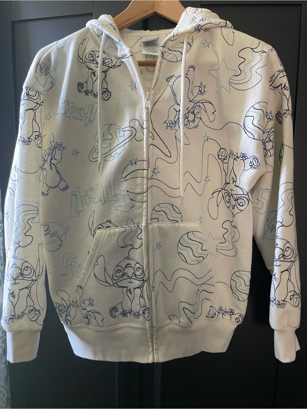 Disney Stitch by Freeze Fashion Cream Zip-Up Hoodie w/ beautiful embroidery